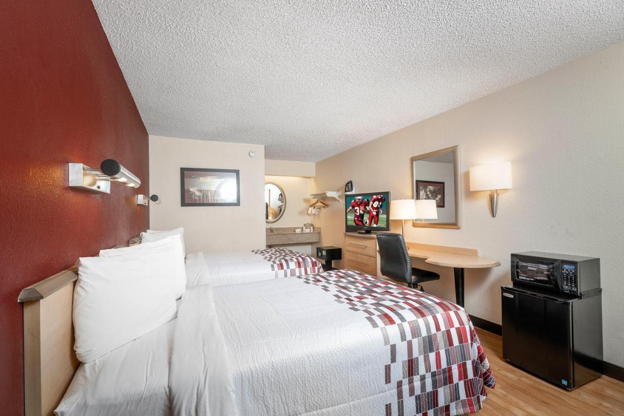 Red Roof Inn Detroit - Roseville St Clair Shores Exterior foto