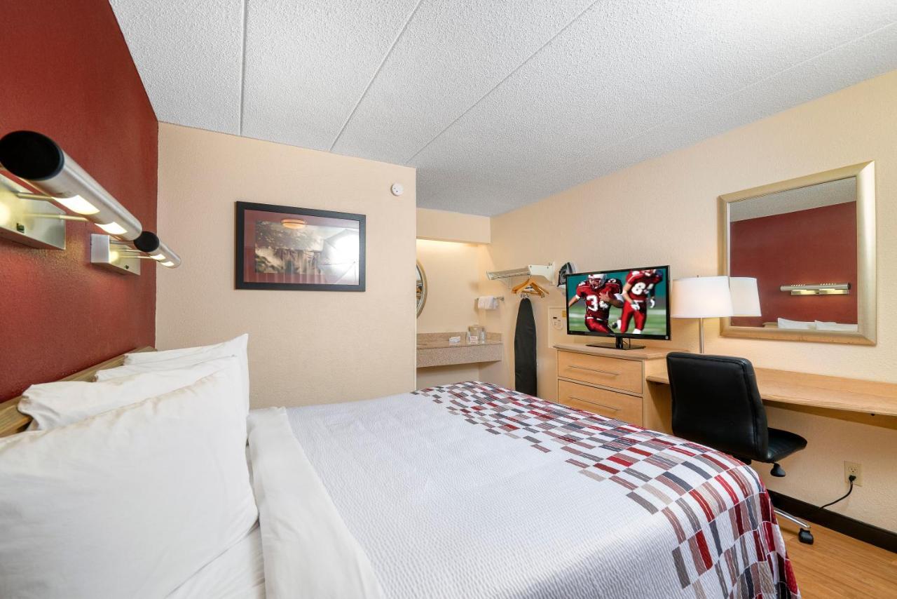 Red Roof Inn Detroit - Roseville St Clair Shores Exterior foto